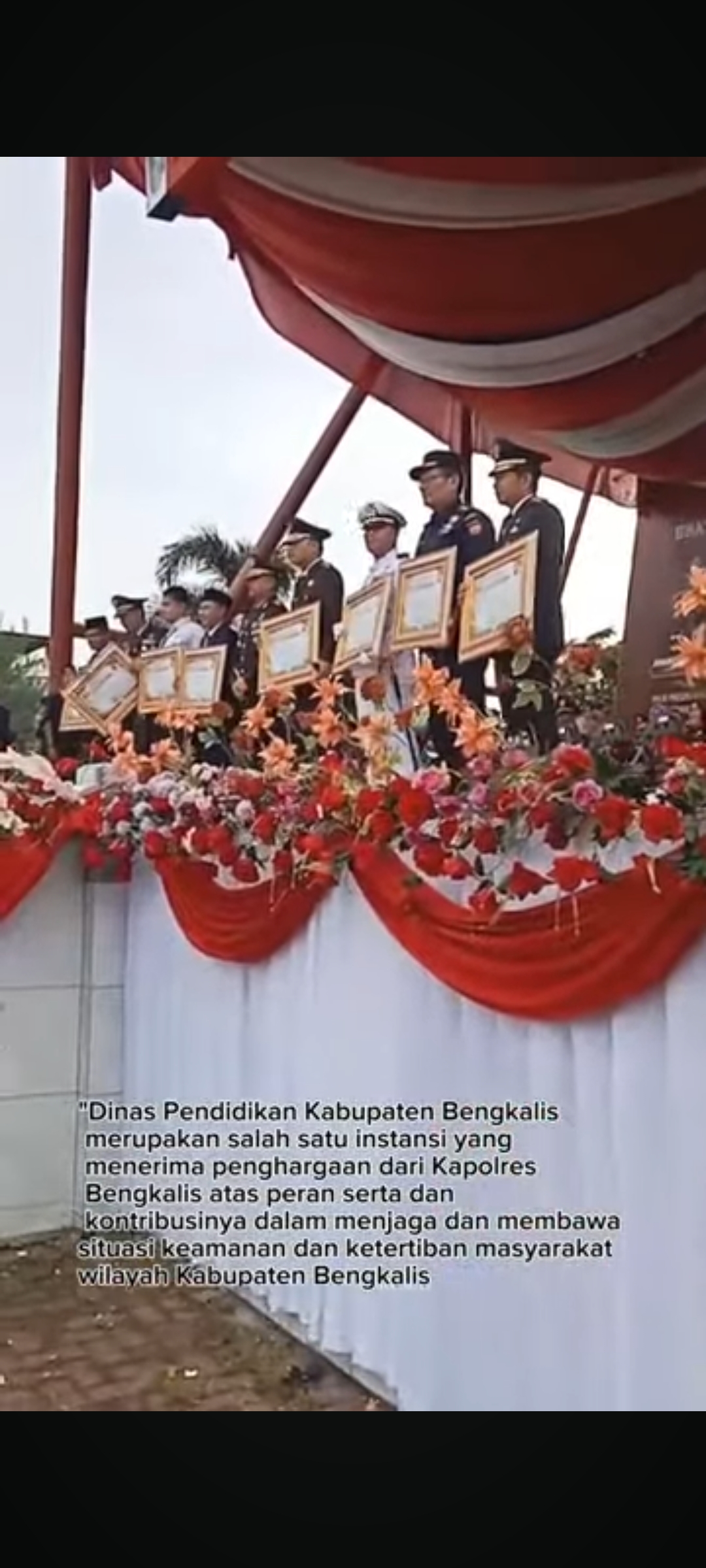 Dinas Pendidikan Kabupaten Bengkalis menerima Penghargaan sempena Peringatan HUT Bhayangkara ke 78 tahun 2024