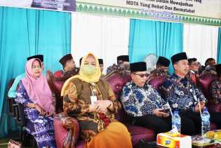 Bersama Bupati Bengkalis, Kadisdik Hadiri Khatam dan Wisuda Tahfidz Akbar Angkatan I Siswa/Siswi Kelompok Kerja Guru MDTA se Kecamatan Mandau