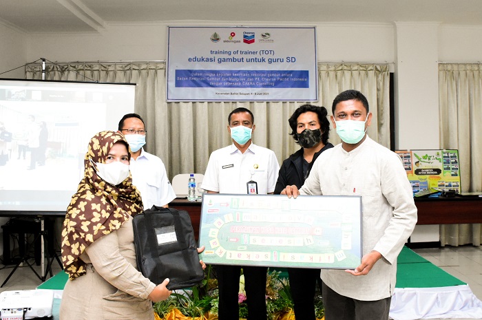 Training of Trainer (TOT) Edukasi Gambut untuk Guru Sekolah Dasar (SD)