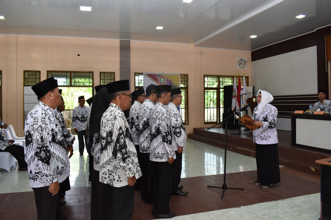 Kholijah Apresiasi Kekompakan PGRI Kecamatan Siak Kecil