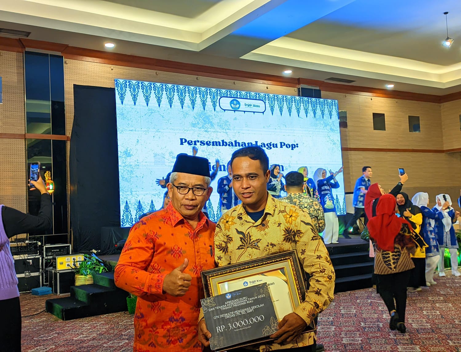 Bengkalis Sabet 2 Kategori Pada Penganugerahan Apresiasi GTK 2023 Hari Guru Nasional Tingkat Provinsi Riau 