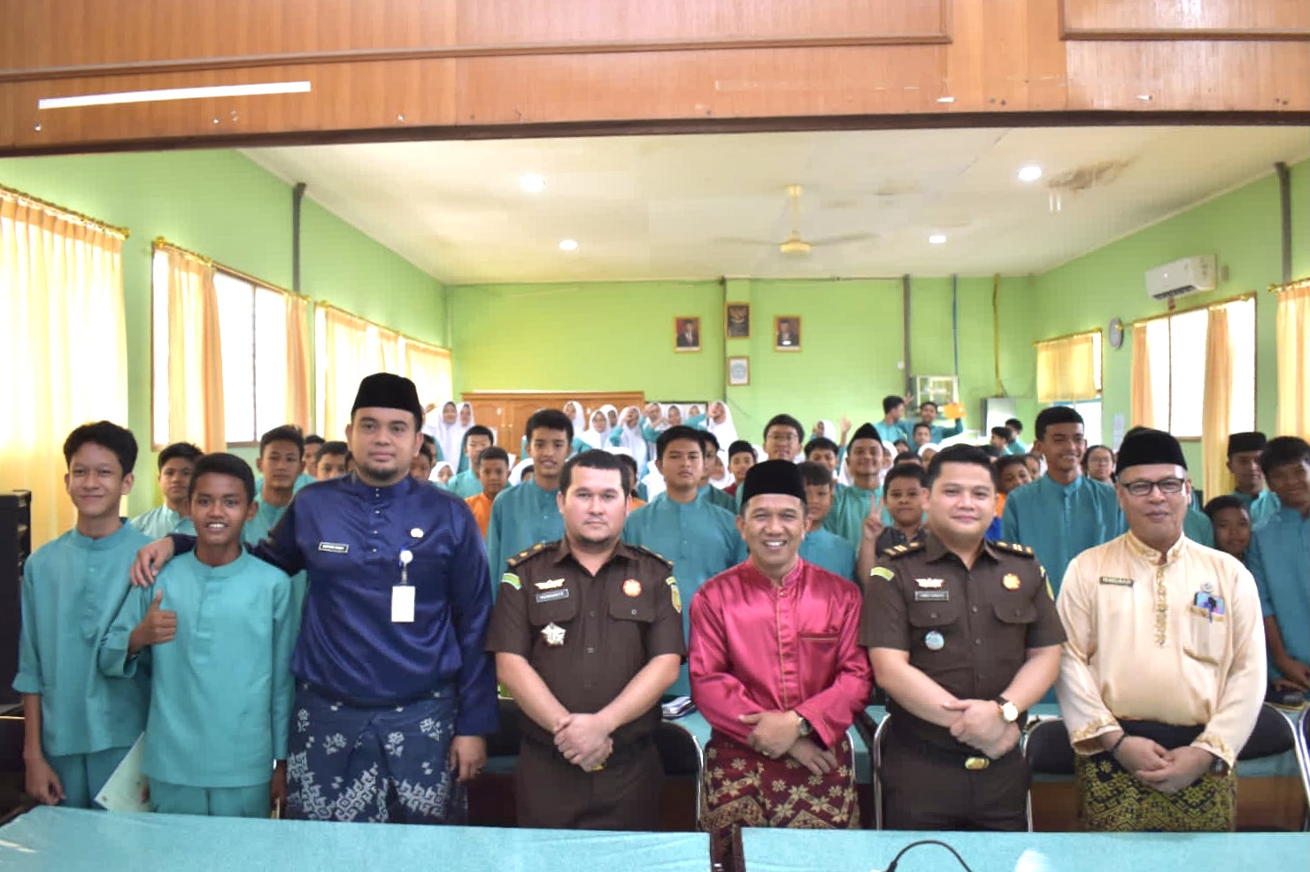 Jaksa Masuk Sekolah Mencagah Kenalakan Remaja di SMPN 1 Kecamatan Mandau