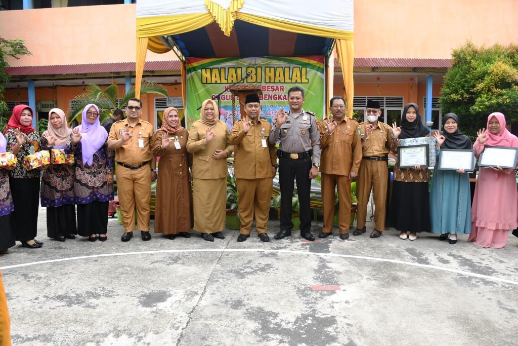Kholijah Apresiasi Marawis SDN 50 Bengkalis Tampil Memukau di Halal Bi Halal KKG 5