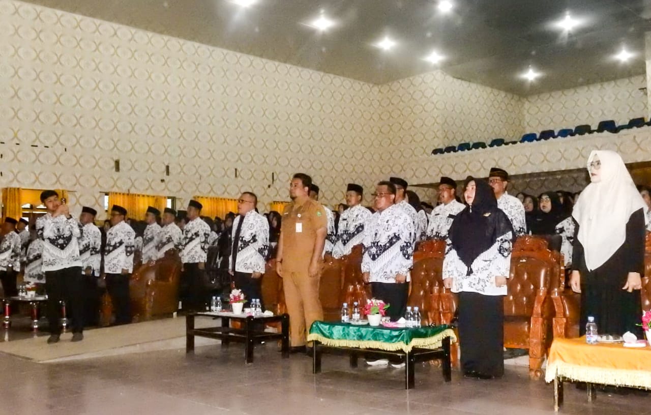 PGRI Gelar Seminar, Sekretaris Disdik Ingatkan Tantangan Generasi Alpha 