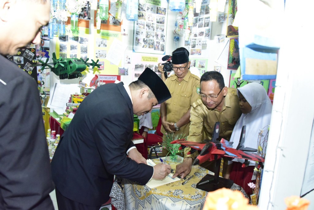 Mulai Kulkas Tanpa Listrik, Hingga Pembangkit Listrik Tenaga Angin