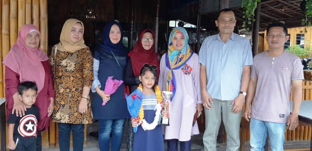 Luar Biasa, Fhifia Destri Anindya Juara 3 FLS2N Tingkat Nasional