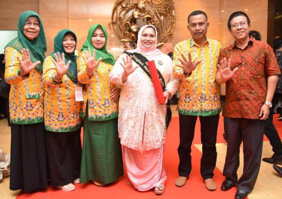 Bunda Paud Kabupaten Bengkalis Terima Penghargaan Tingkat Nasional